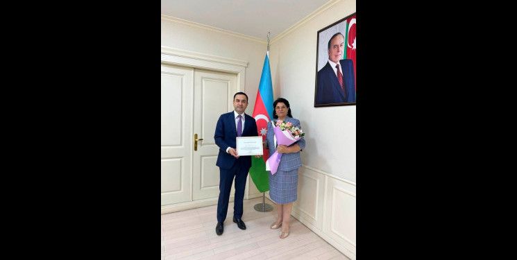 İsmayıllı Rayon İcra Hakimiyyətinin başçısı Nahif Bağırov İsmayıllı Uşaq və Ailələrə Dəstək Mərkəzinin direktoru vəzifəsində çalışan Lətifə Əliyevanı 71 illik yubileyi münasibətilə qəbul edib